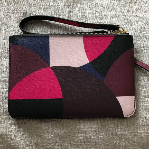 Kate Spade Wristlet- SOLD - Picture 2 of 4